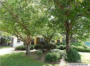 12 Oakview Ct, Centre, AL