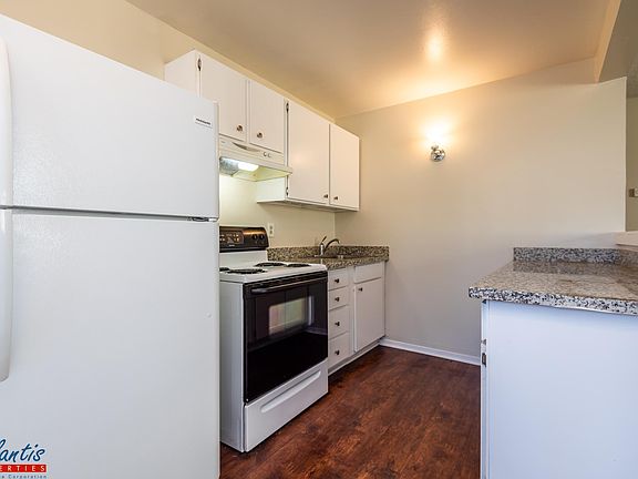 4th image of 4005 Will Rogers Dr APT 3