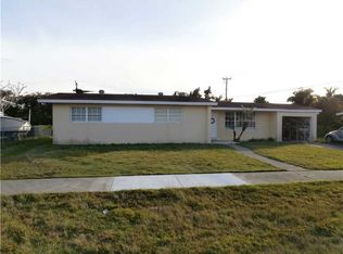 9620 SW 182nd St, Palmetto Bay, FL 33157
