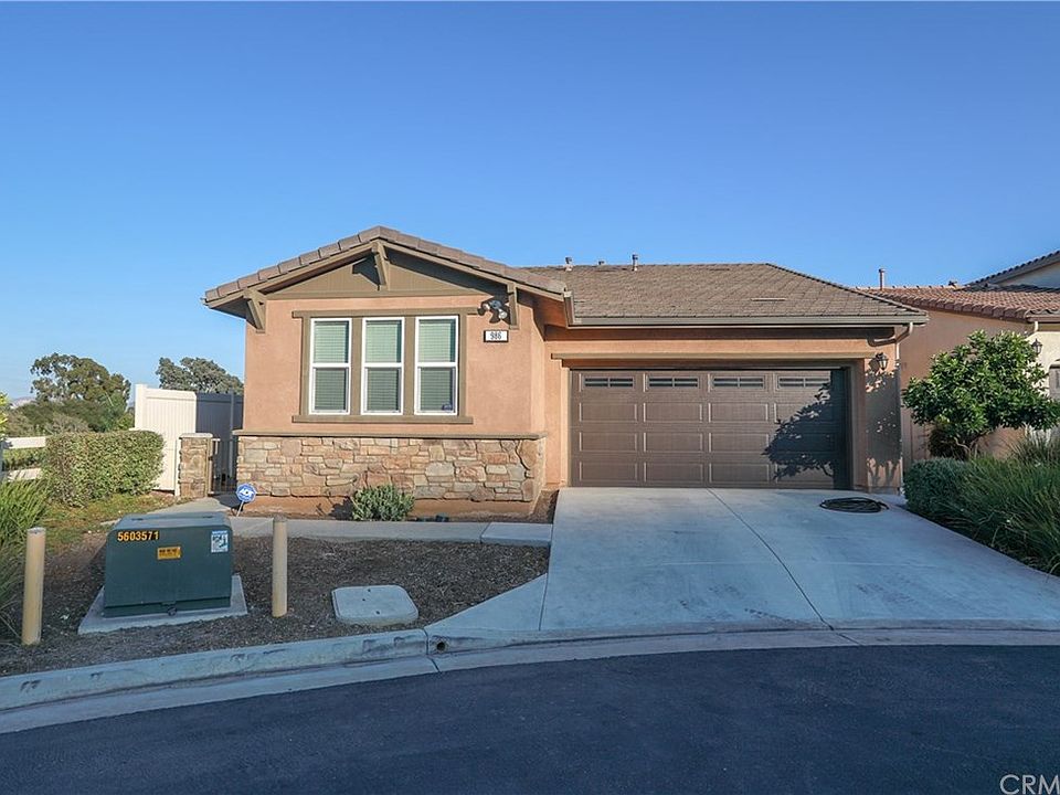 1st image of 986 Portola Ct