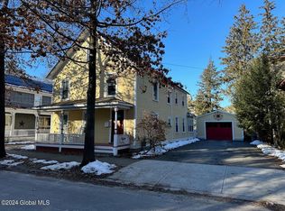 177 Spring St, Saratoga Springs, NY 12866