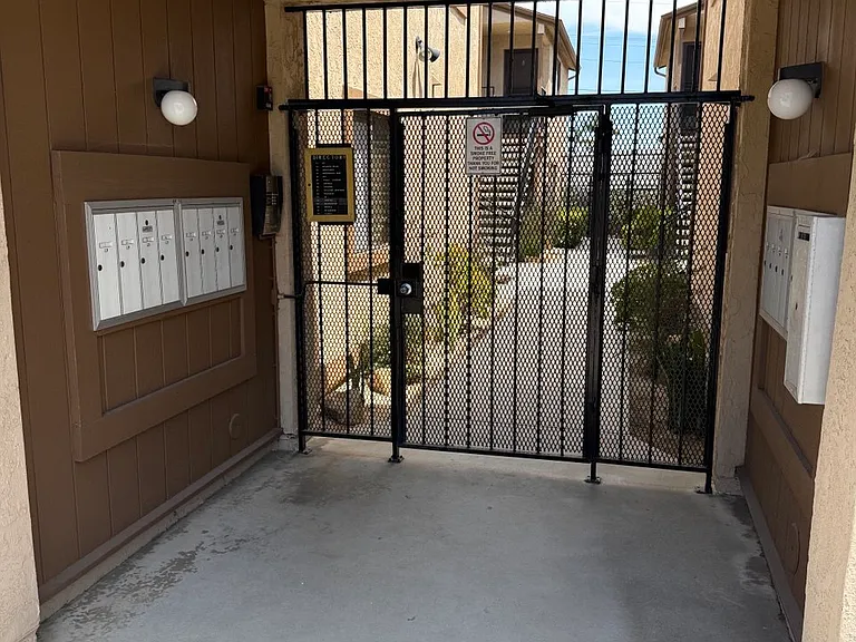 4455 Cherokee Ave #7 — Photo 13