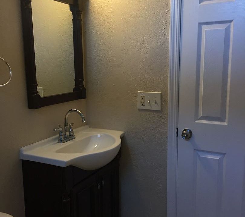 2nd image of 280 Sextus Rd