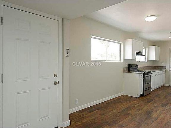 3rd image of 4933 E Harmon Ave