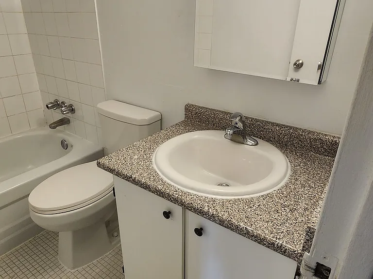 470 Sentinel Rd — Photo 28