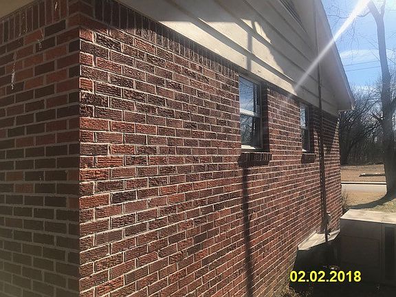 4th image of 111 W Cooper St