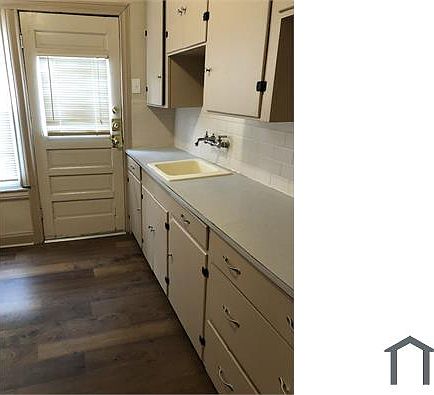 3rd image of 1512 11th St #2