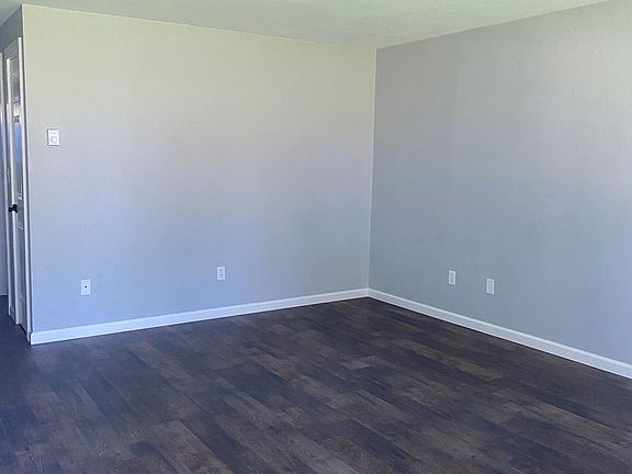 3rd image of 12311 111th Ave E APT 3