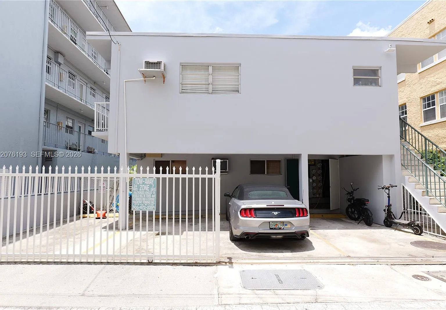Penn-Twelve Condo — Photo 1
