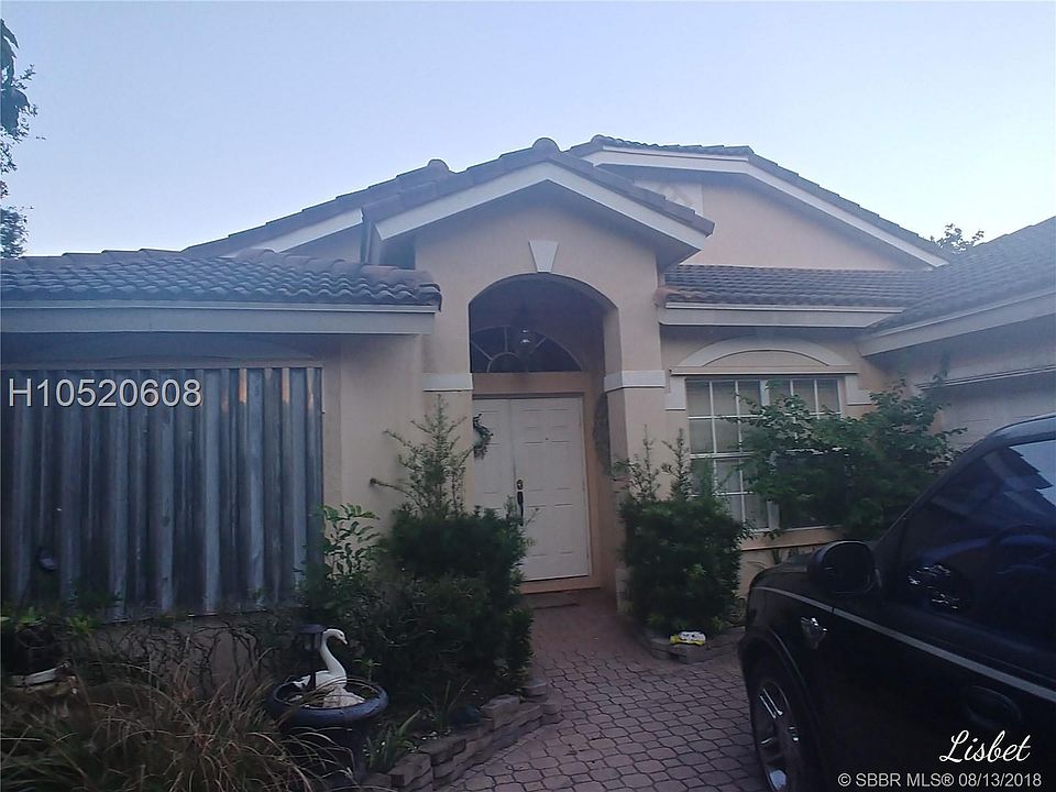 1st image of 5524 NW 41st Ter