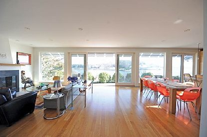 4th image of 24 Bay View Dr E