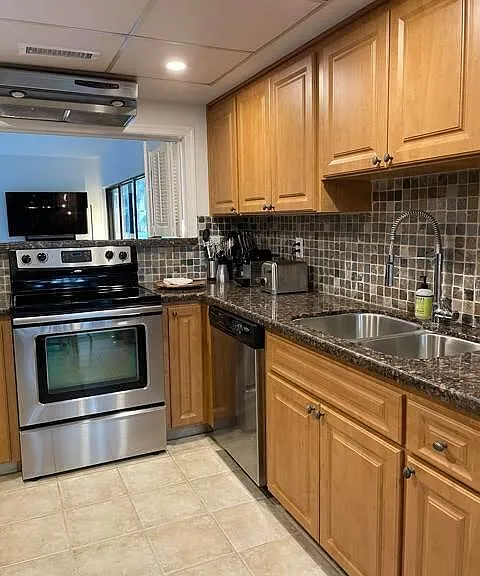 13400 Polo Rd W — Photo 6