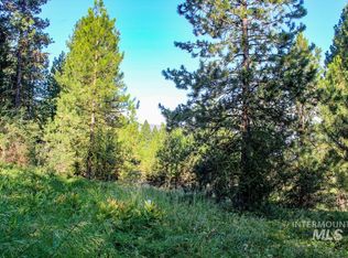 20 & 22 Meadow View Dr, Cascade, ID 83611