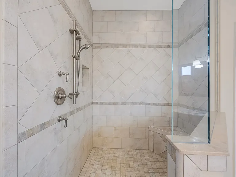736 Pruitt Dr — Photo 14