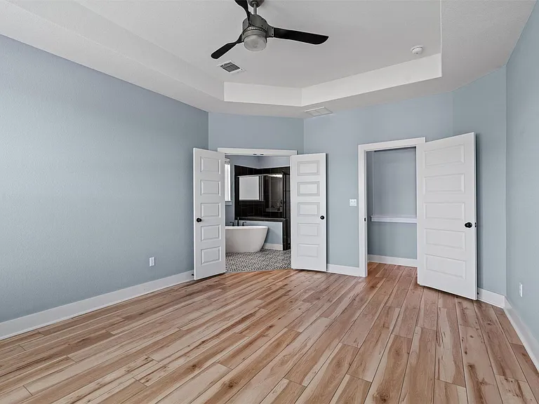 920 Hornsby Holw — Photo 14