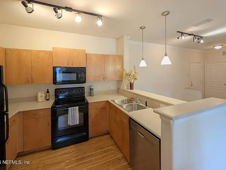 8290 Gate Pkwy W #507 — Photo 10
