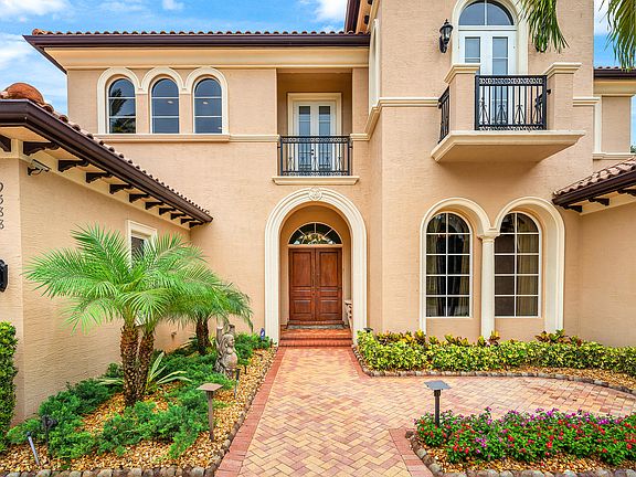 4th image of 9588 Bridgebrook Drive