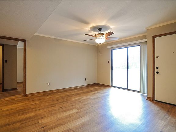3rd image of 904 University Oaks Blvd APT 145