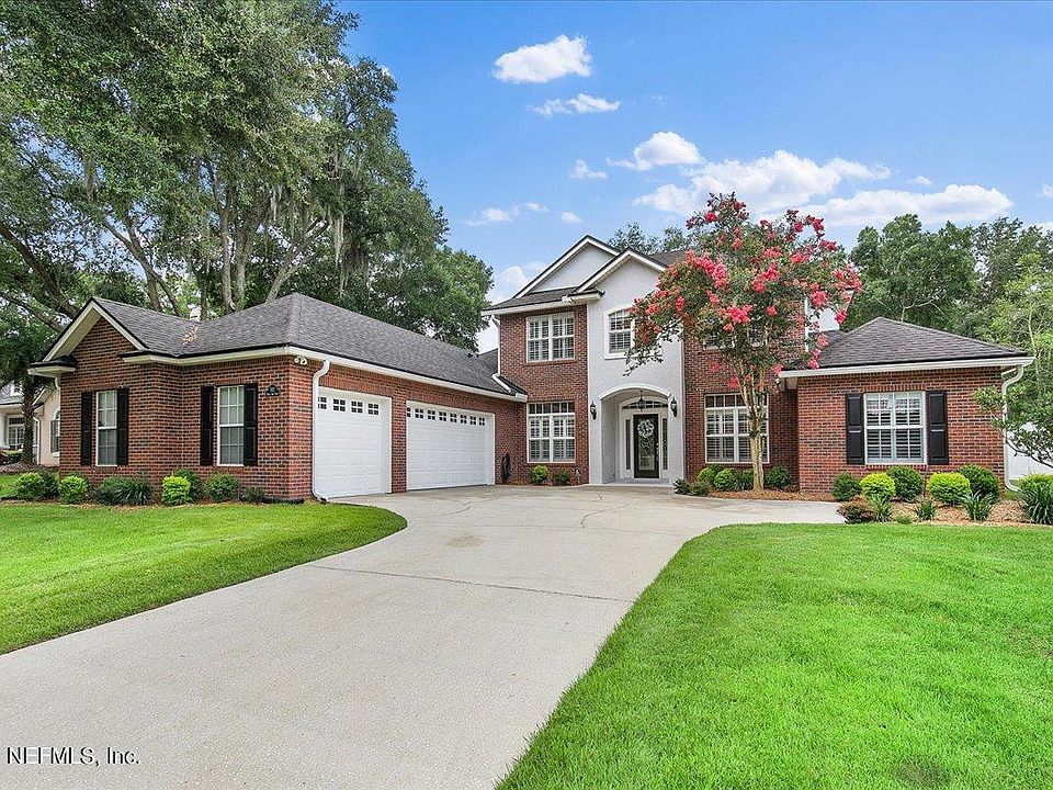 1st image of 1921 Holly Oak Dr