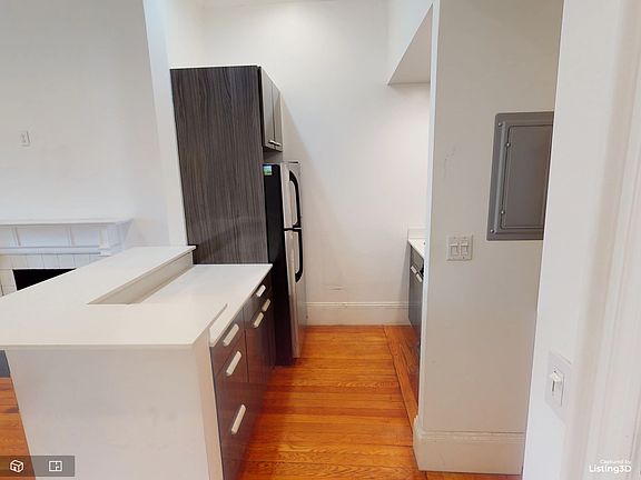 4th image of 379 Commonwealth Ave APT 3