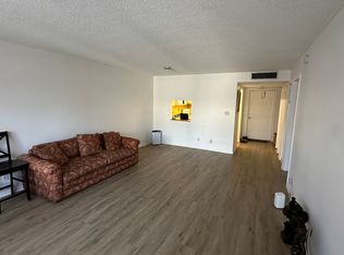 410 SE 2nd St APT 215, Hallandale, FL 33009