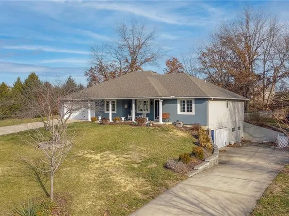 14615 Hills Rd, Kearney, MO 64060
