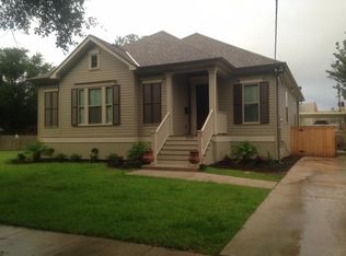 6026 Chamberlain Dr, New Orleans, LA 70122