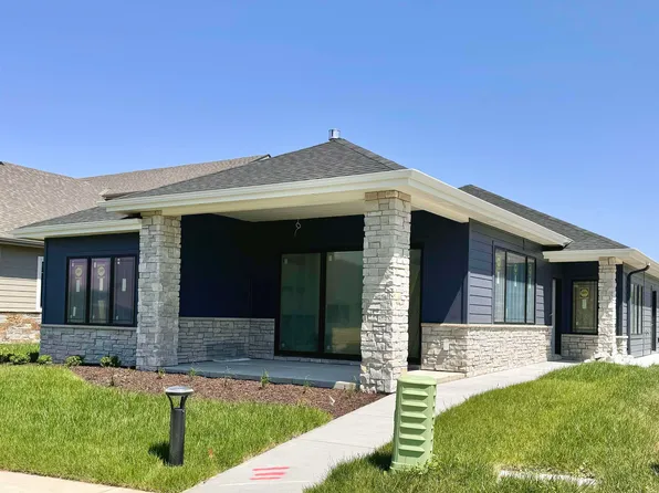 17505 Dupont Plaza Cir, Omaha, NE 68130
