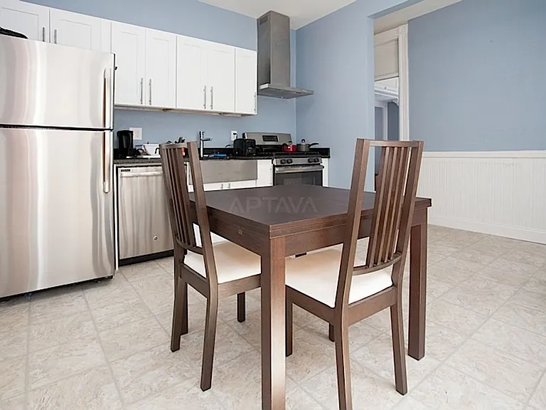 147 Columbia St #2 — Photo 2