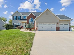 2140 Newcastle Rd, Marion, IA 52302