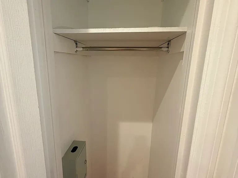 377 Danforth Ave #4B — Photo 8