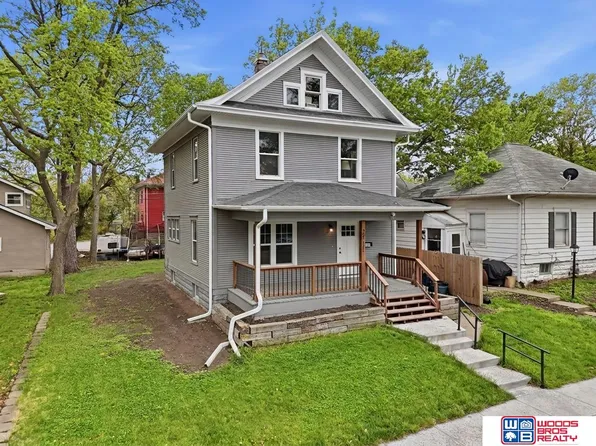 2711 Sumner St, Lincoln, NE 68502