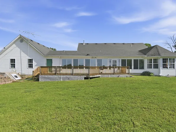 156 State Hwy Pp, Tunas, MO 65764