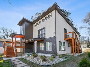 2847 Forrest Hills Dr SW, Atlanta, GA 30315