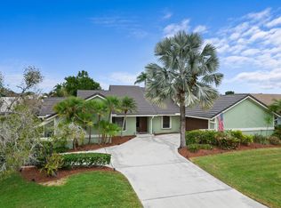 20 Cambria Rd E, Palm Beach Gardens, FL 33418