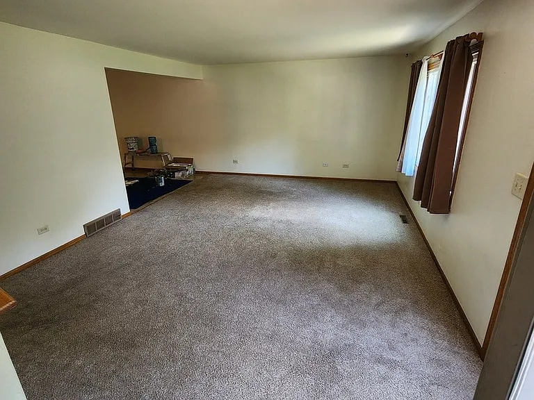 765 Washington St — Photo 2