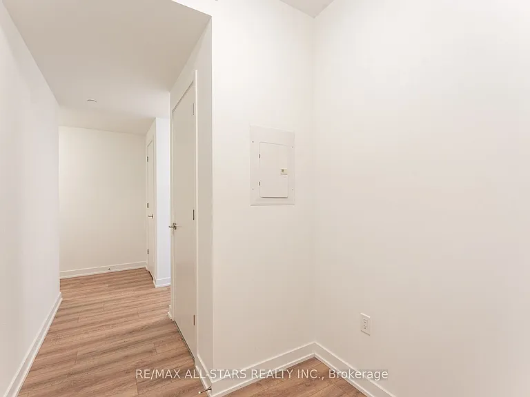 634 Church St #4006 — Photo 13