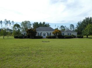 15 Montene Morris Dr, Baxley, GA 31513