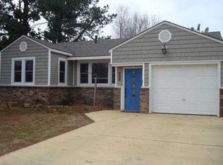 110 N West End St, Springdale, AR 72764