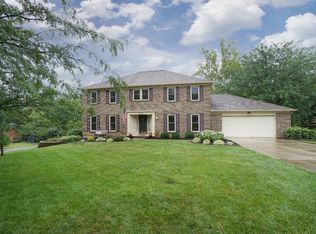 7158 Larchwood Dr, West Chester, OH 45241