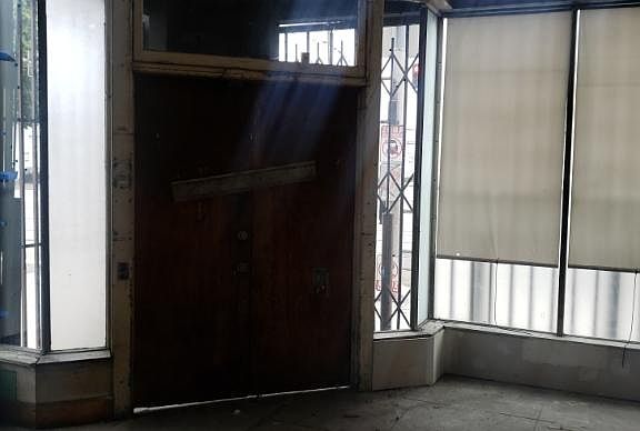 4th image of 1524 S Flower St