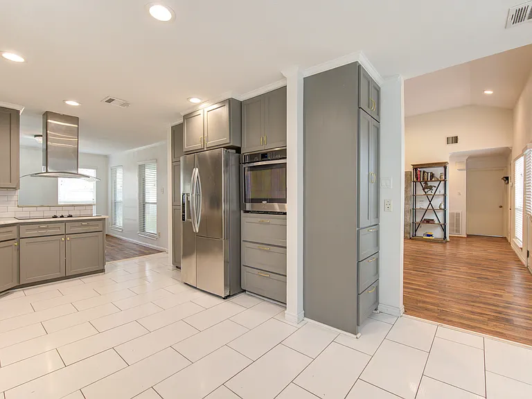 1522 S Kirkwood Rd — Photo 26