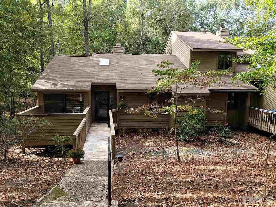 1st image of 1 Creekview Ln