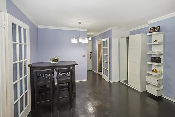 Rented by Compass | media 7