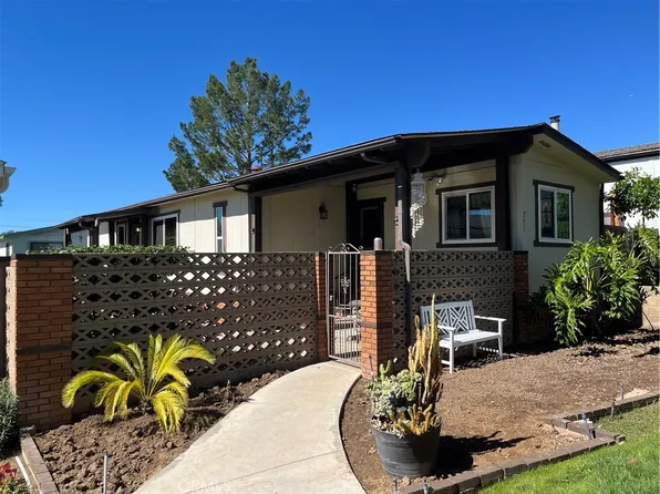 751 Village Lake Mall, Brea, CA 92821