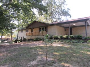 924 Pleasant Hill Rd, Columbus, MS 39702
