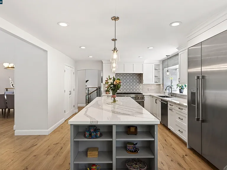 2324 Saddleback Dr — Photo 35