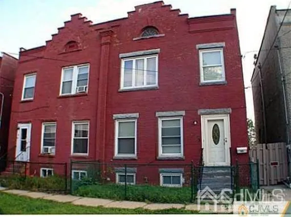 43 Chrome Ave, Carteret, NJ 07008