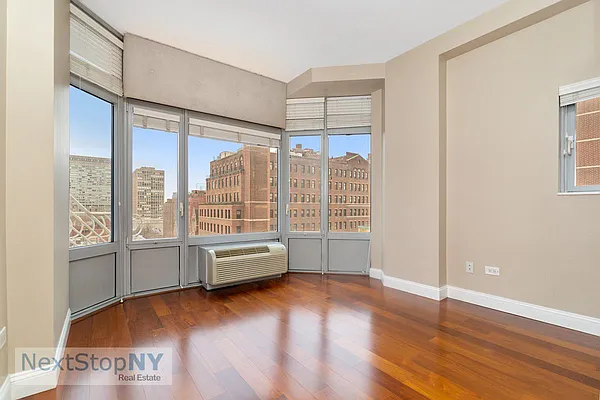 Rented by NextStopNY | media 13