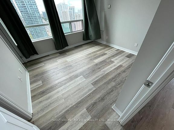 3rd image of 3504 Hurontario St Unit 2310